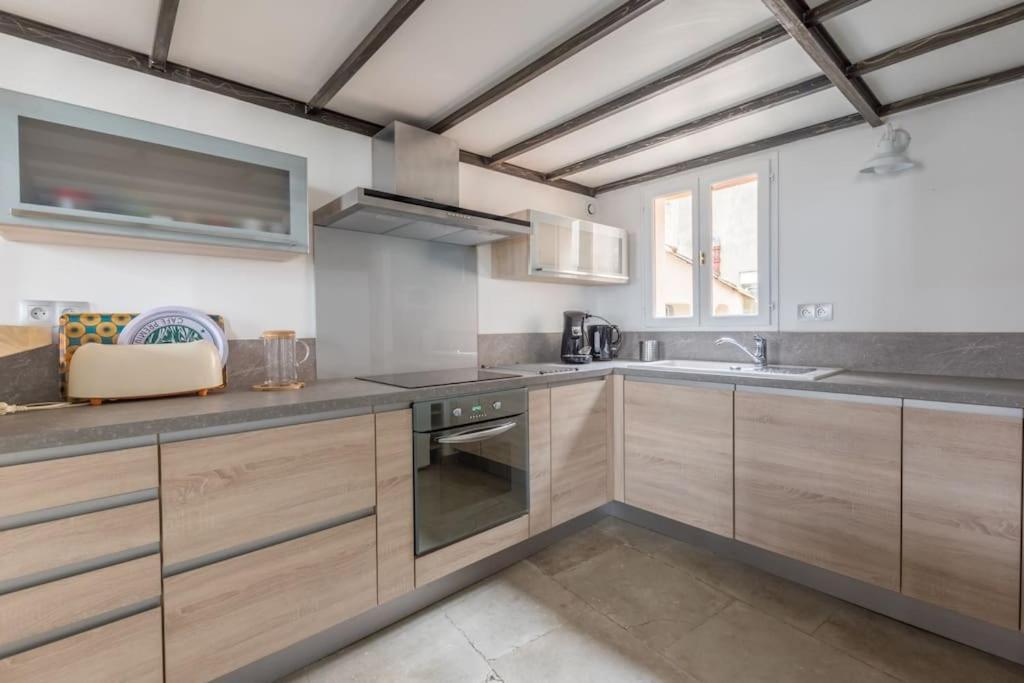 Moderne Et Lumineux- Centre Apartment *